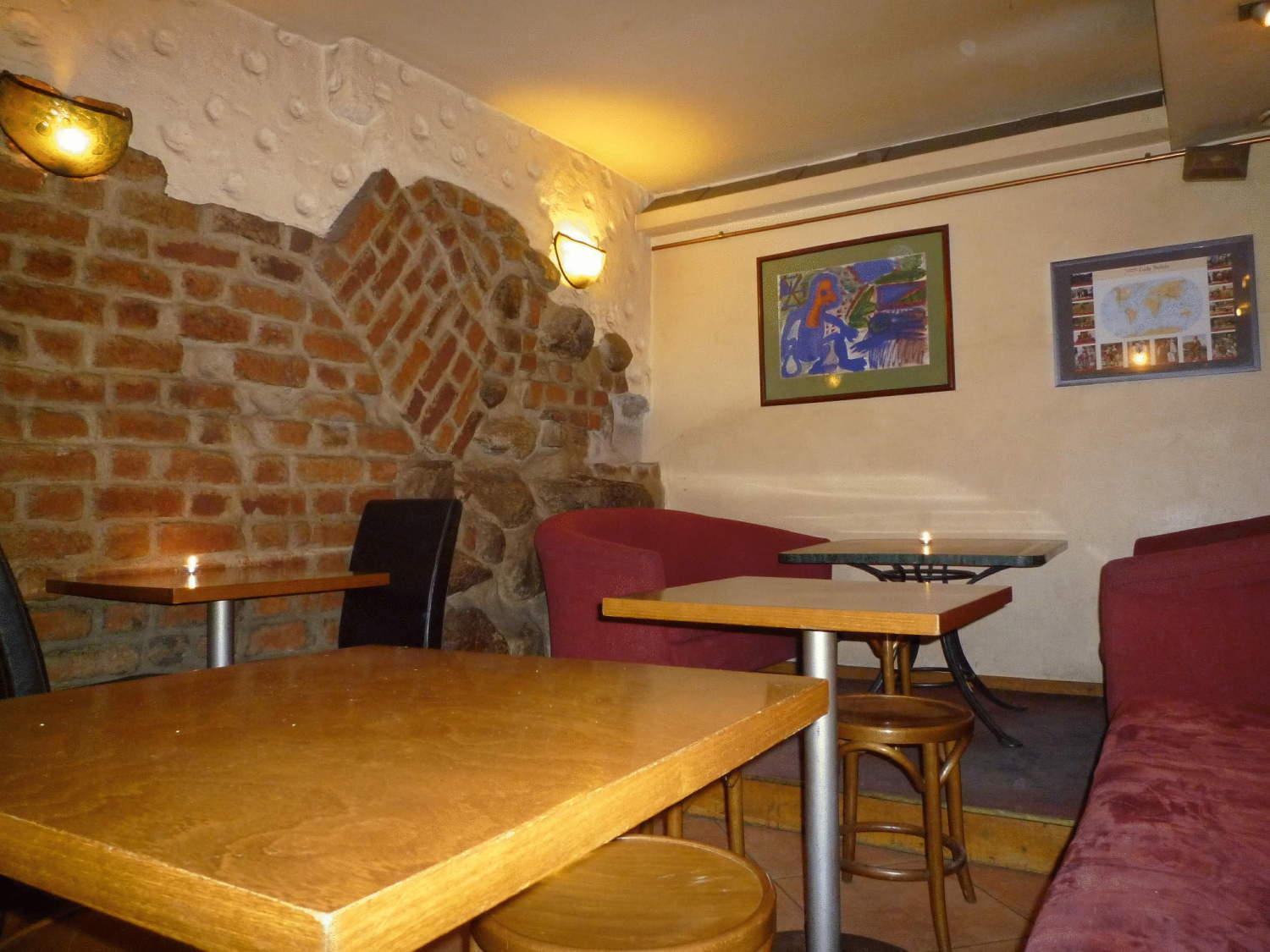 Academus Pub & Guest House Breslavia Esterno foto