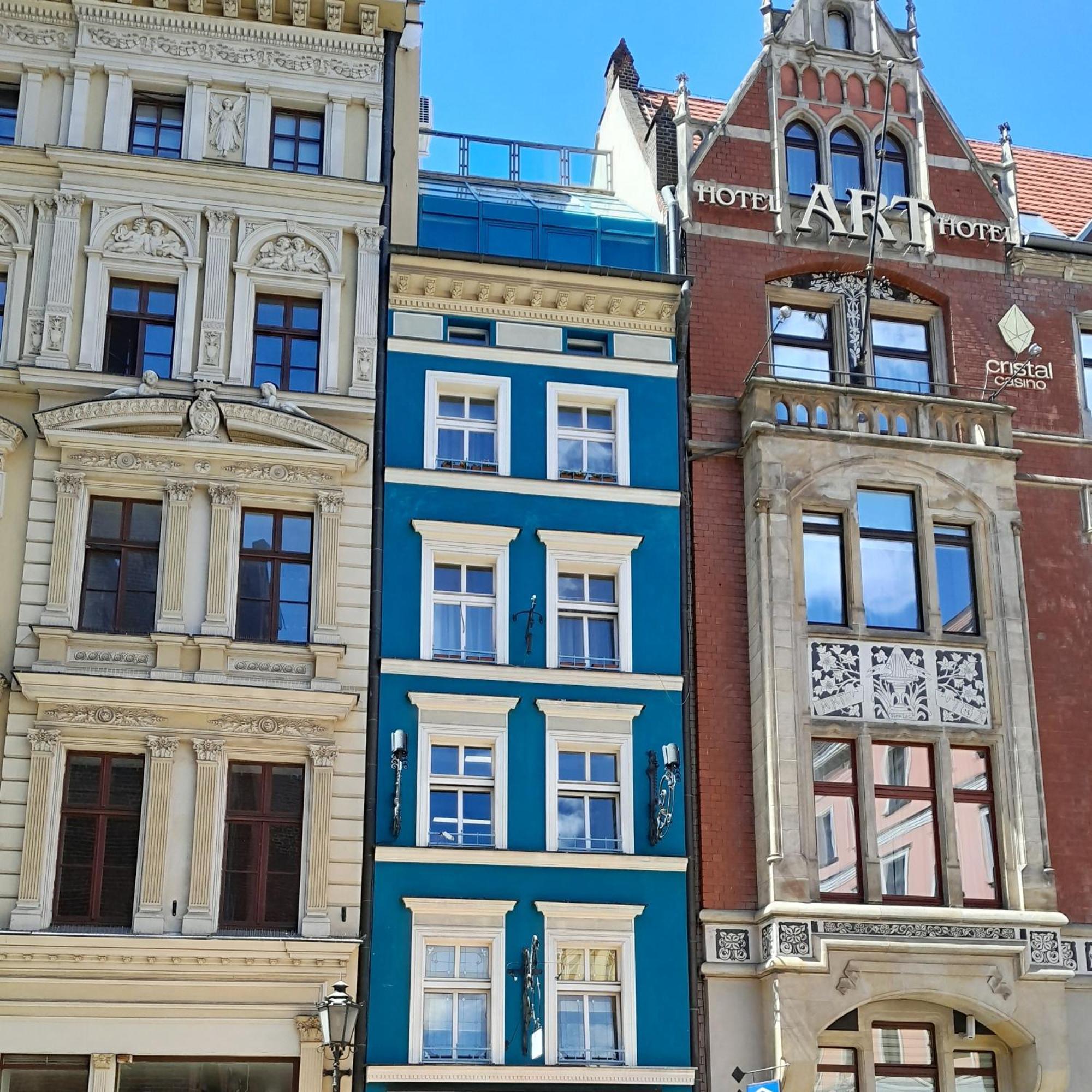 Academus Pub & Guest House Breslavia Esterno foto